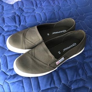 Superga Slip-On Sneakers Olive Size 8 (39)